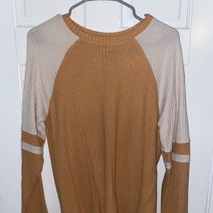 American Eagle Long Sleeve